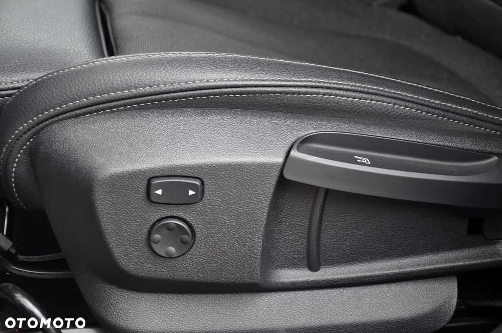 BMW X1 sDrive18d Advantage - 14