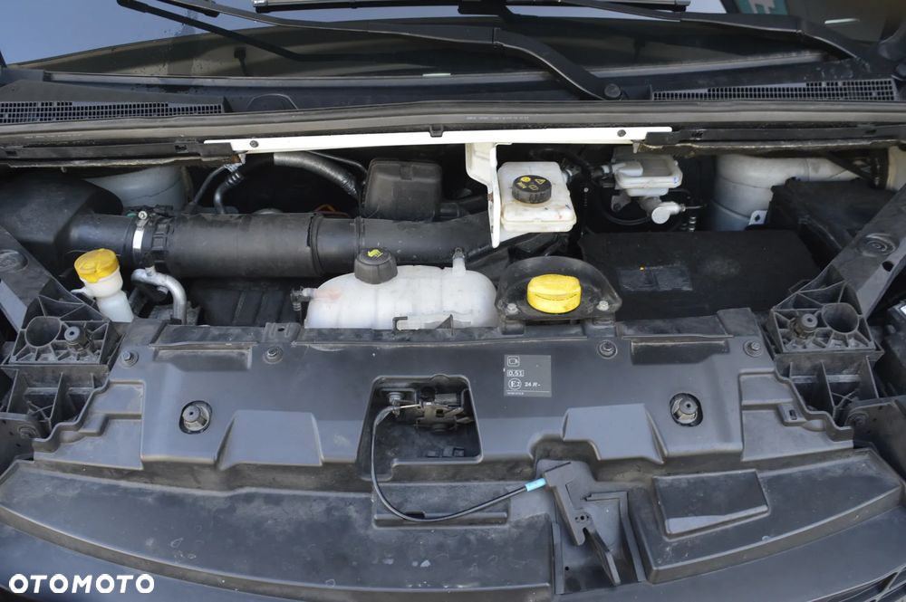 Renault TRAFIC - 29