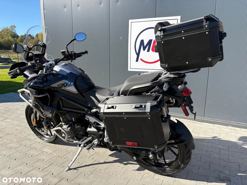 Triumph Tiger - 8