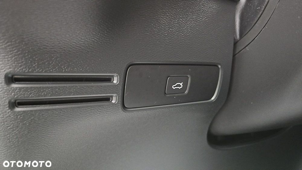 Volvo C40 P6 Recharge Core - 17
