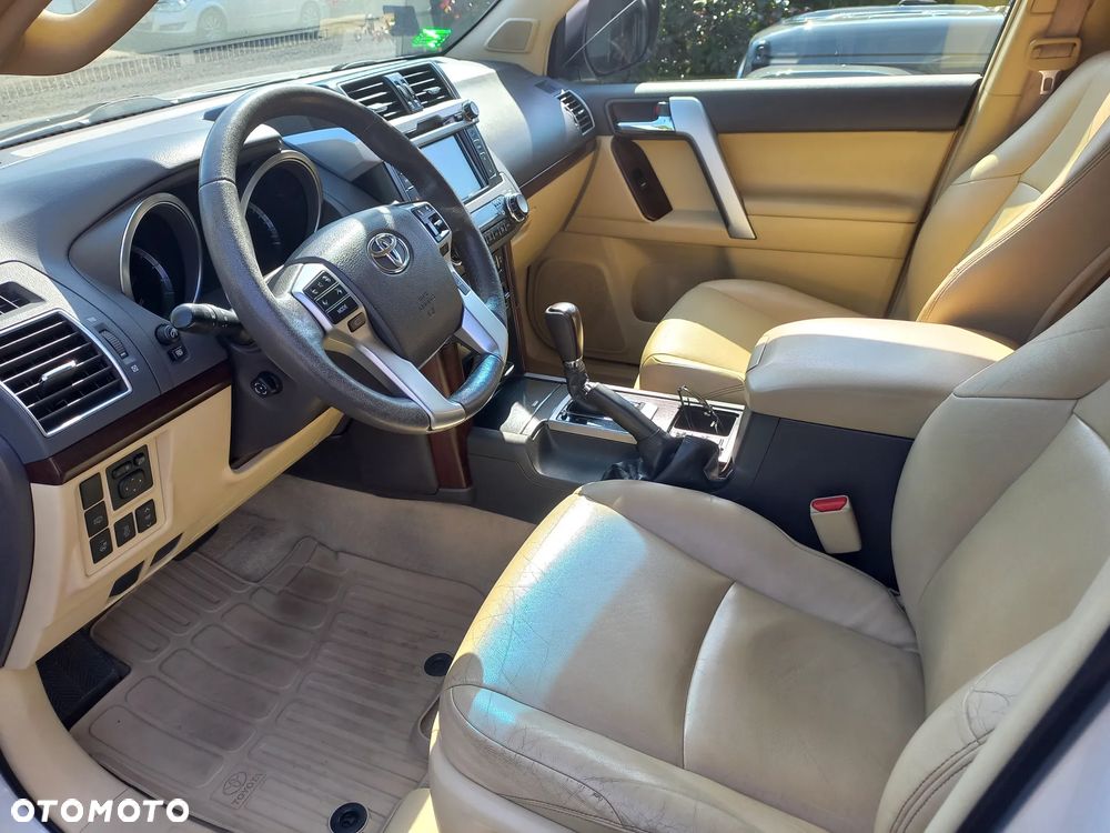Toyota Land Cruiser LC 2.8 D-4D Invincible - 11