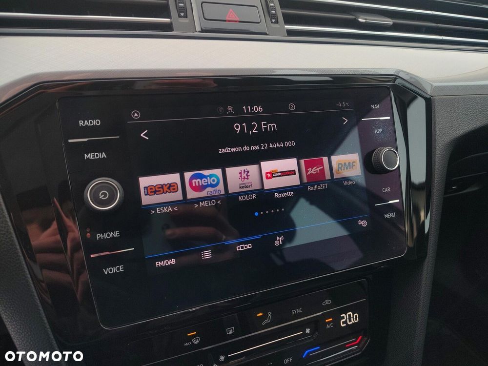 Volkswagen Passat Variant 1.5 TSI EVO Business DSG - 20