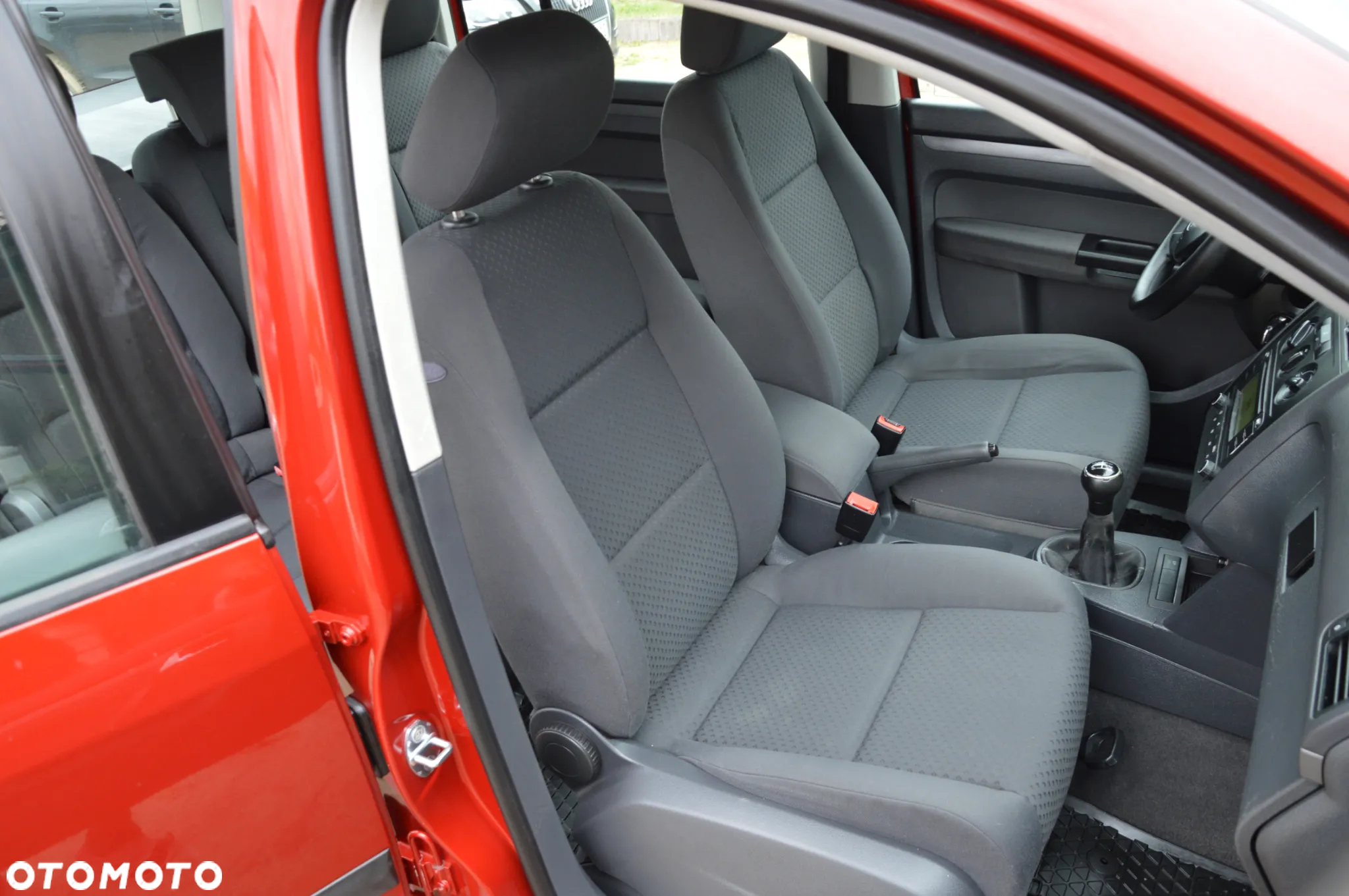Volkswagen Touran 1.9 TDI Basis - 10