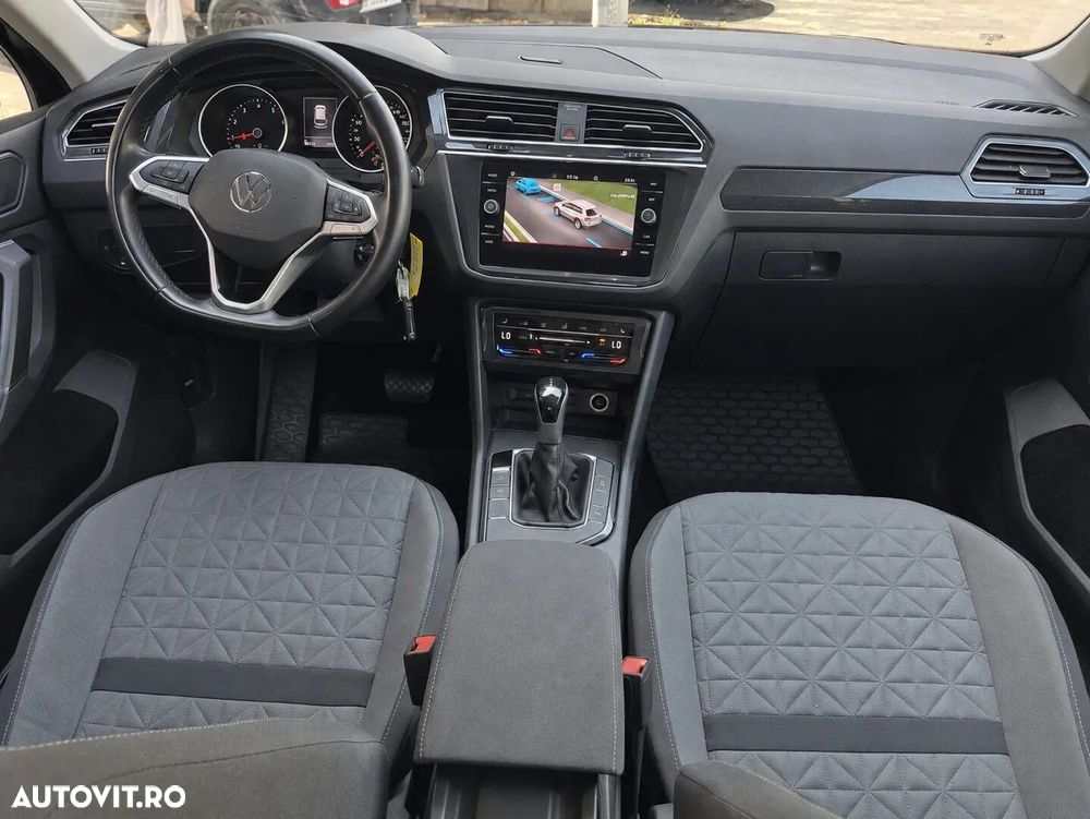 Volkswagen Tiguan - 15
