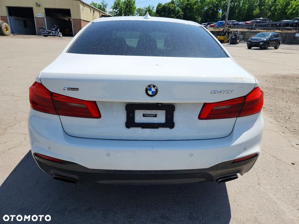 BMW Seria 5 540i xDrive M Sport Edition - 6