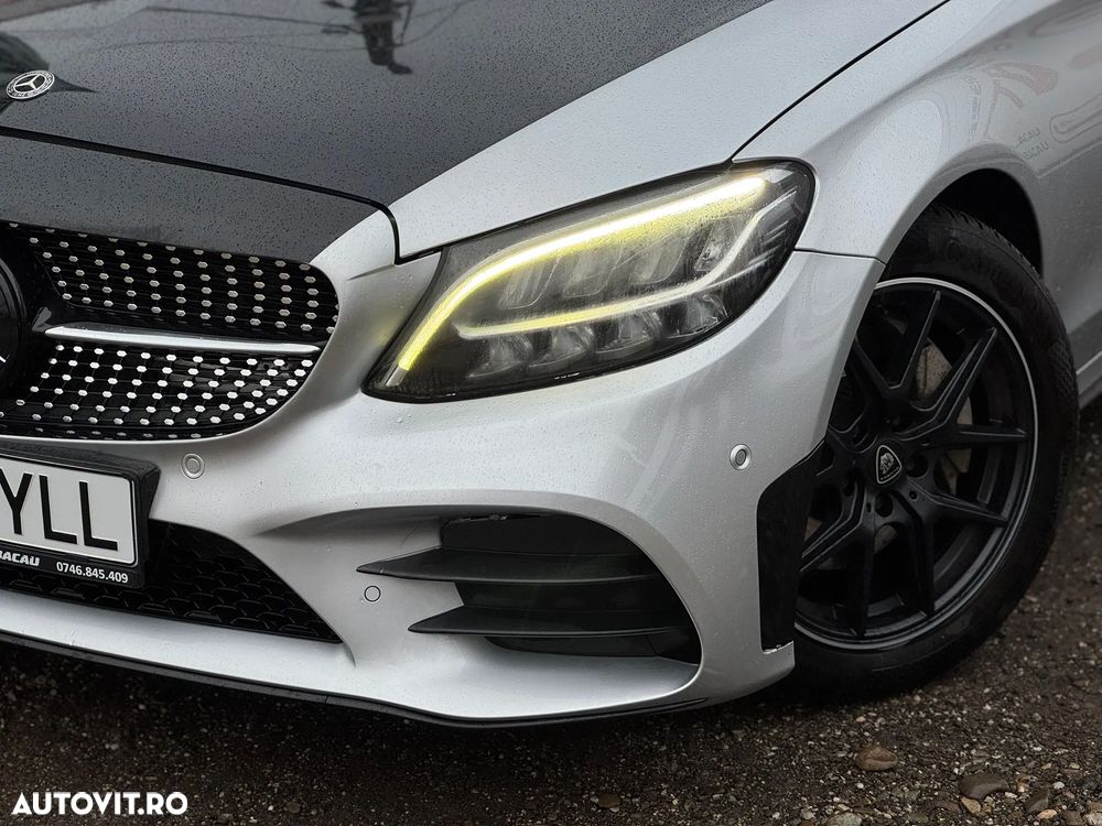 Mercedes-Benz C - 21