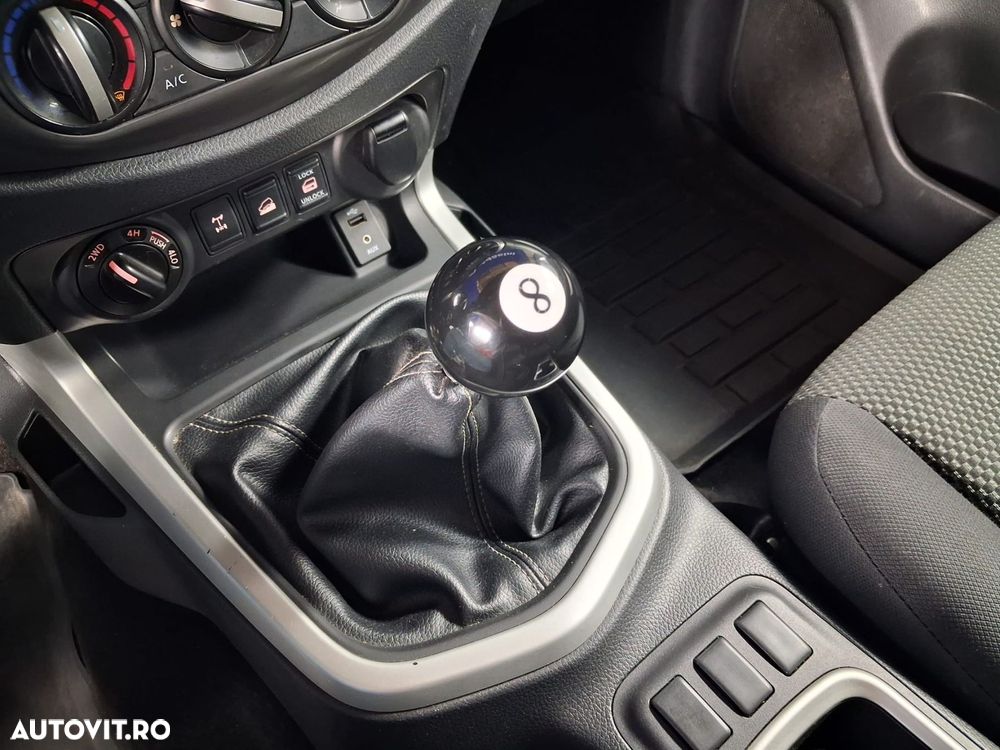 Nissan Navara - 25