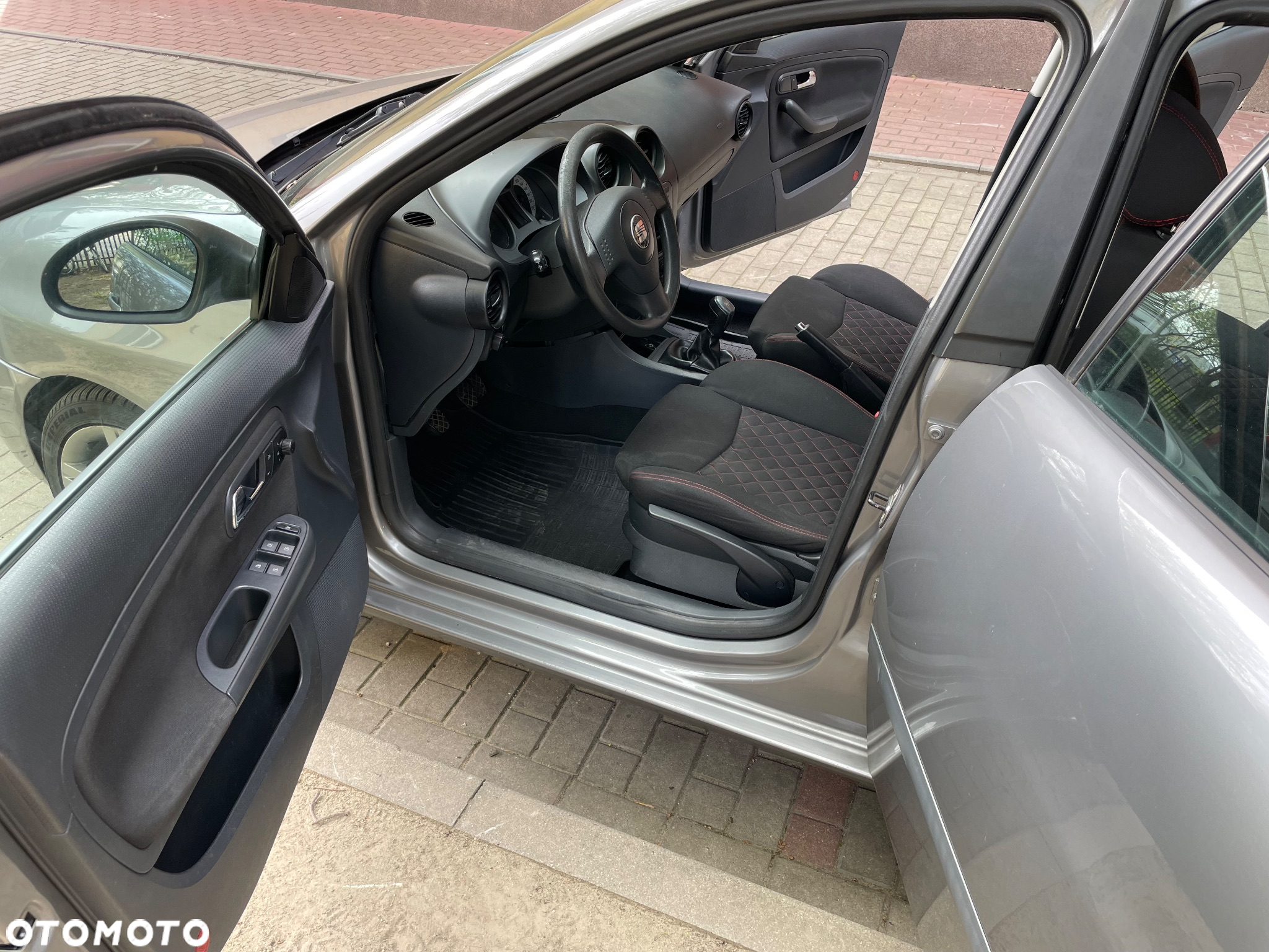 Seat Ibiza 1.9 TDI DPF Sport Edition - 4