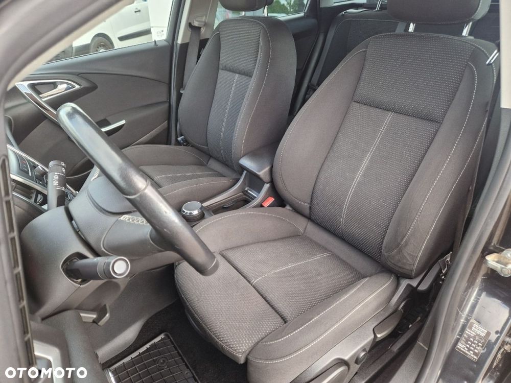 Opel Astra 2.0 CDTI DPF Active - 11