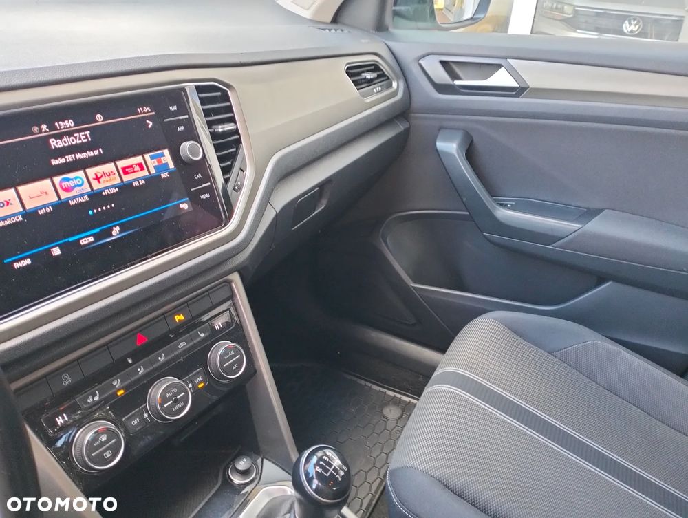 Volkswagen T-Roc 1.0 TSI Advance - 24