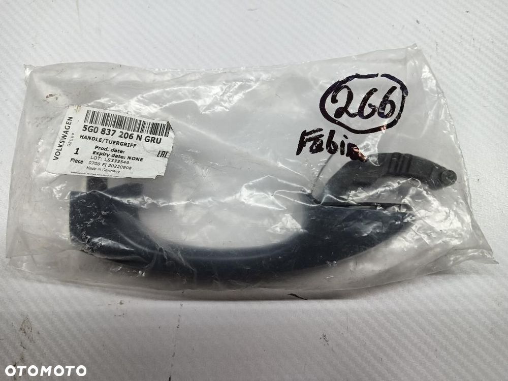 KLAMKA TYŁ TYLNA PRAWA SKODA FABIA III 5G0837206N