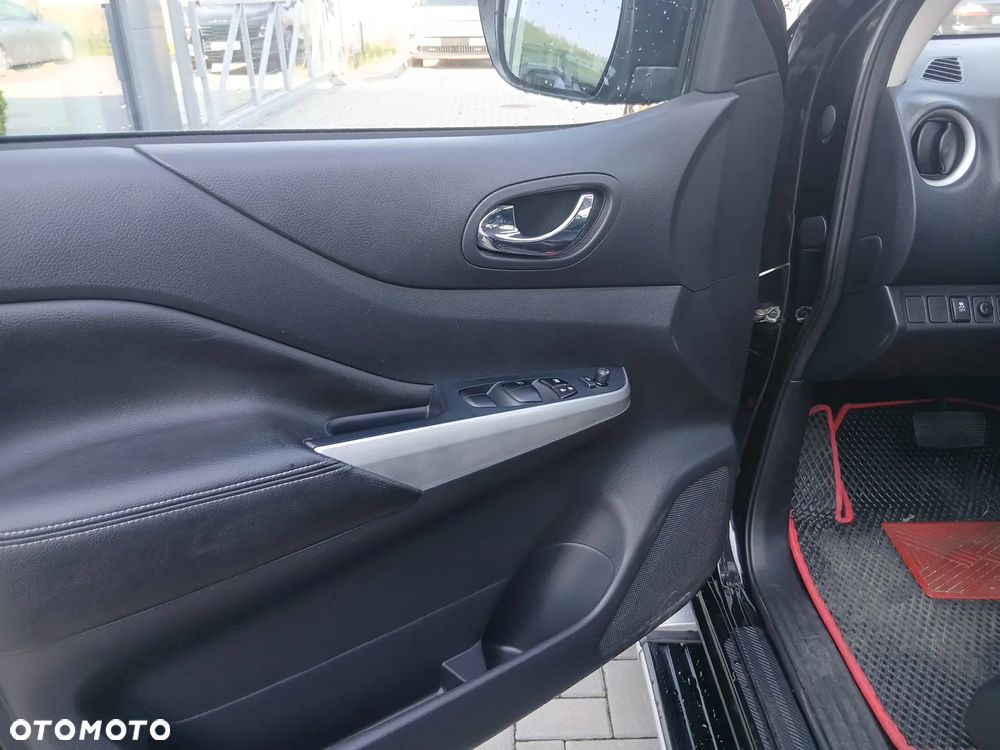 Nissan Navara - 10
