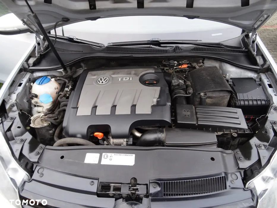 Volkswagen Golf VI 1.6 TDI Comfortline - 24