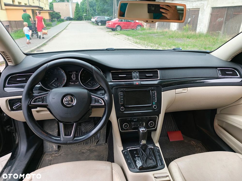 Skoda Superb 2.0 TDI 4x4 Platinum Outdoor DSG - 15