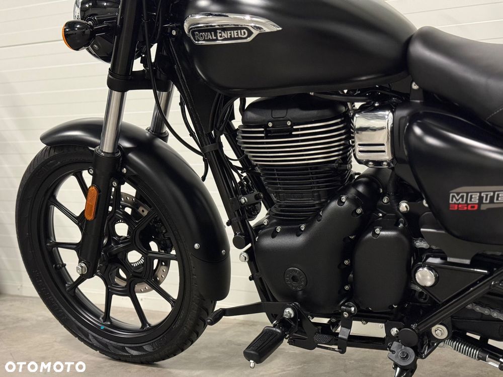 Royal Enfield Meteor - 32