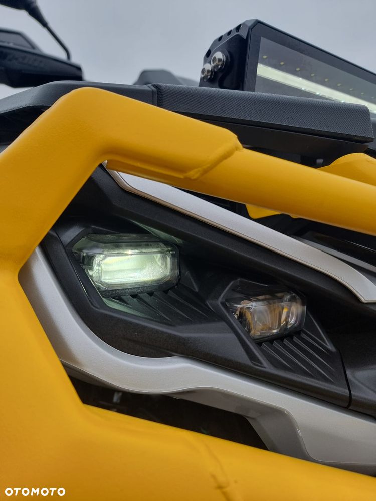 Can-Am Outlander Max - 12