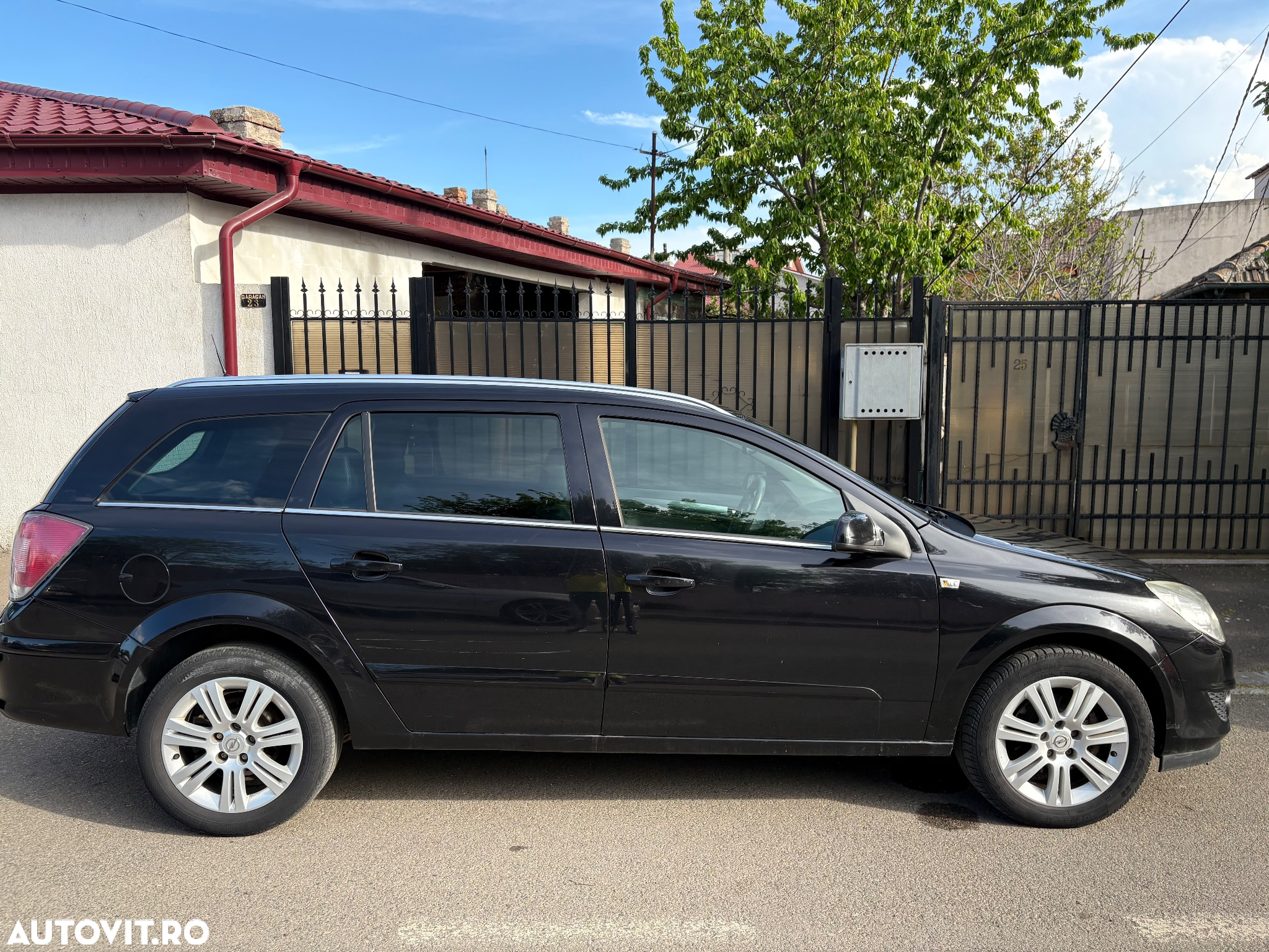 Opel Astra 1.7 CDTI Caravan DPF (119g) Edition - 3