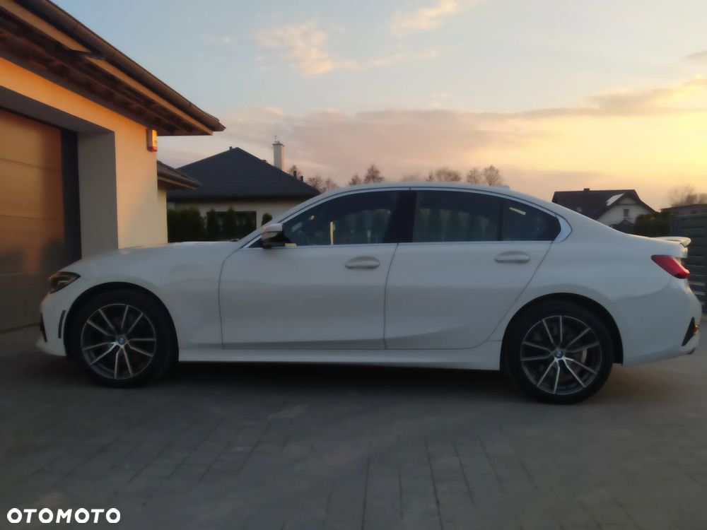 BMW Seria 3 330i Sport Line - 7