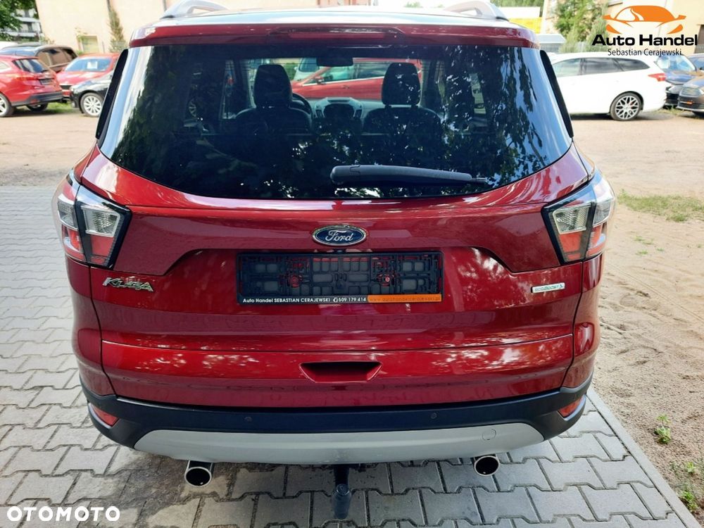 Ford Kuga 1.5 EcoBoost 2x4 Titanium - 10