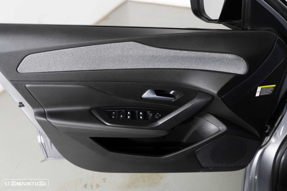 Peugeot 308 SW 1.2 PureTech Allure Pack - 21