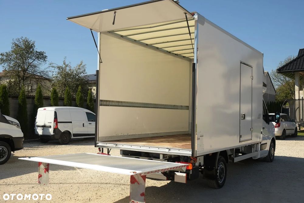 Renault MASTER 2.3 dCi 163KM * KONTENER 8ep+ WINDA 750kg* - 30