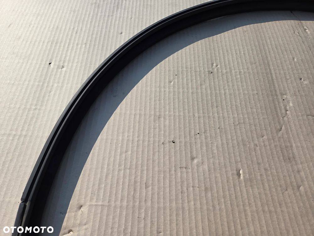 Uszczelka karoseryjna prawa Peugeot 508 II SW - 9