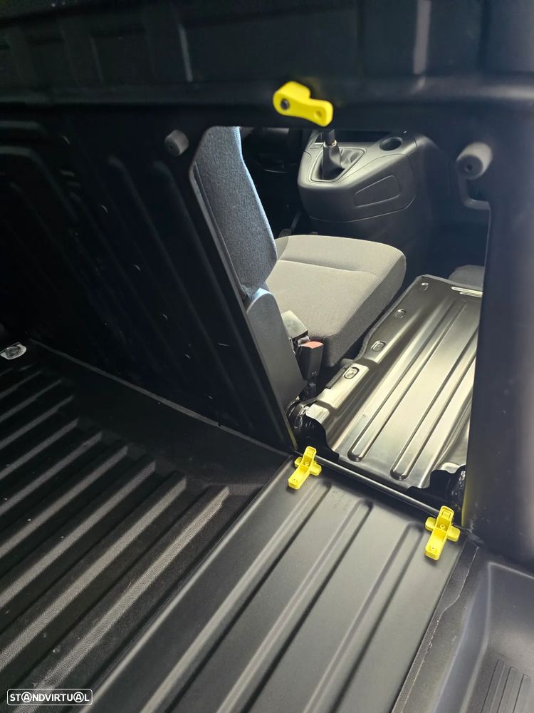 Toyota Proace 1.5 D 3 Lugares - 19