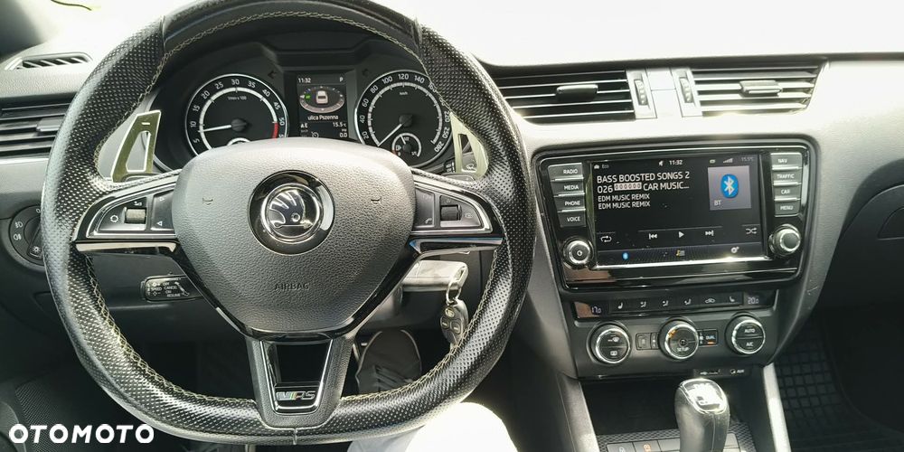 Skoda Octavia 2.0 TDI RS DSG - 17