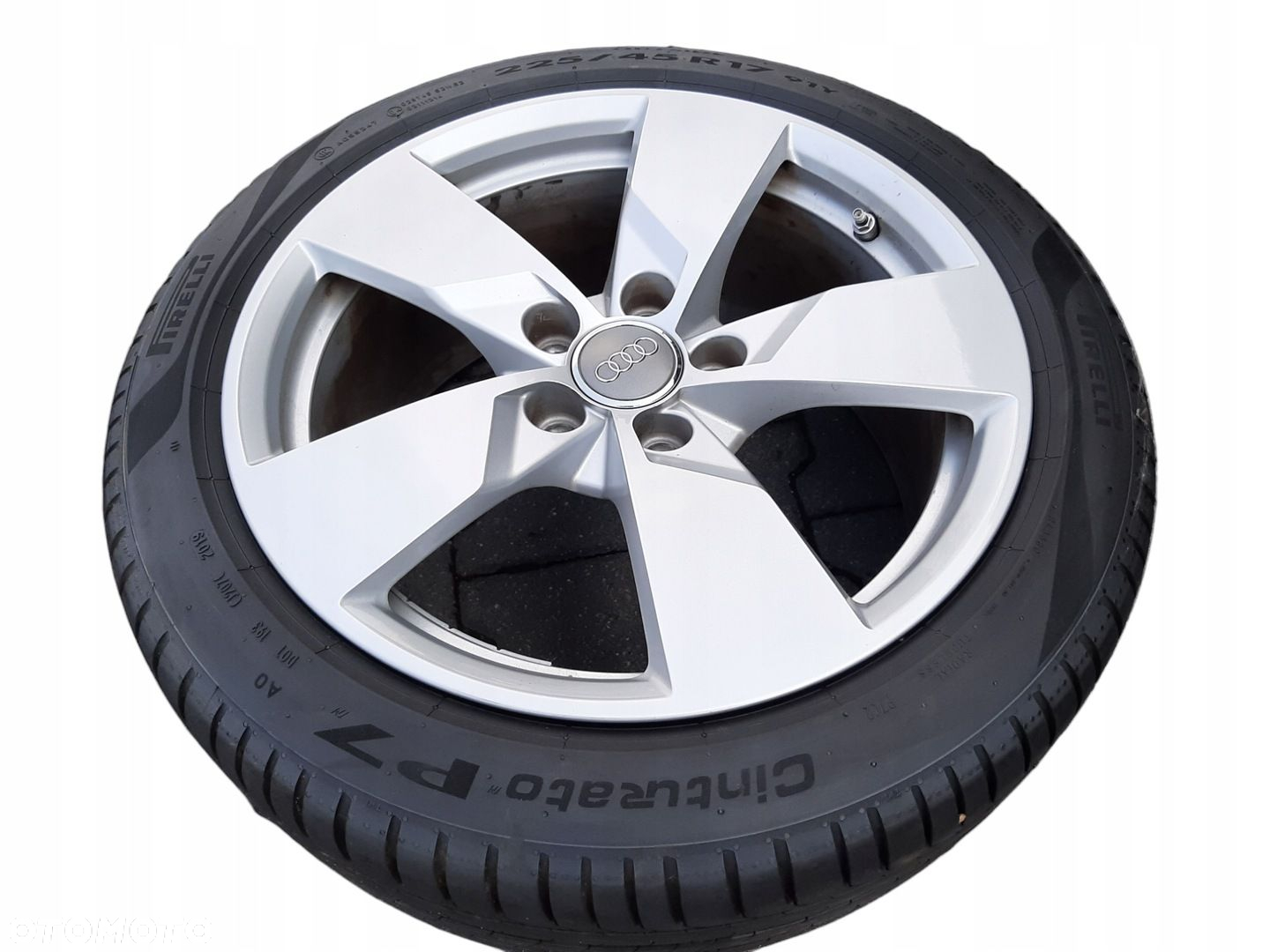 AUDI TT ALUFELGI FELG 8J x 17H2 ET47 8S0601025BA - 4