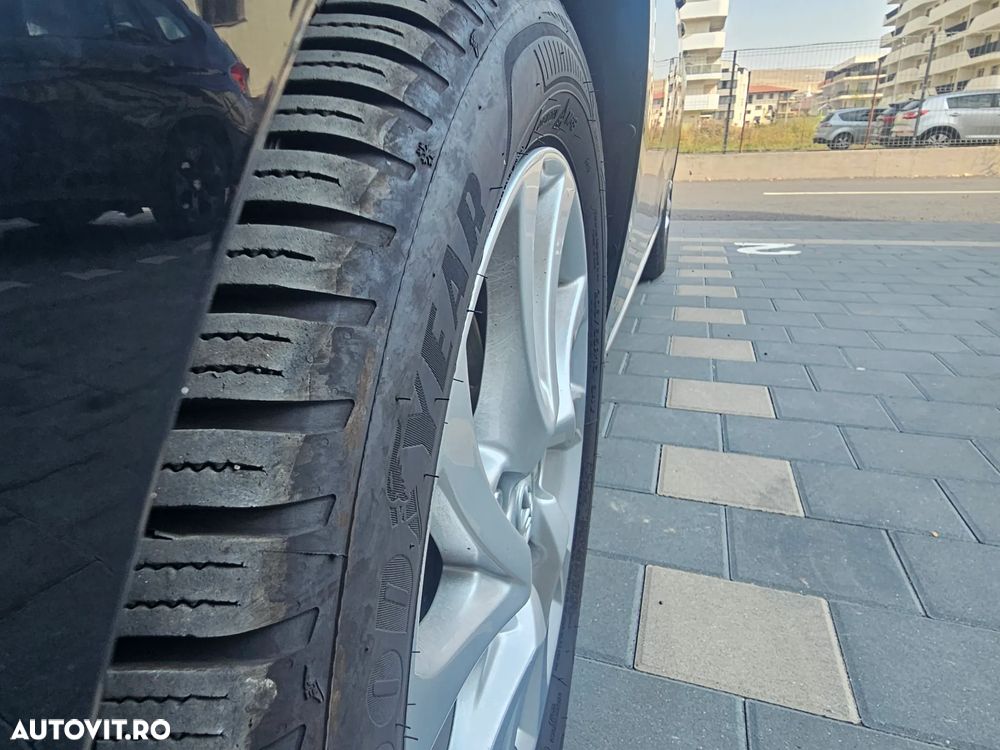 Toyota Auris 1.8 VVT-i Automatik Executive - 12