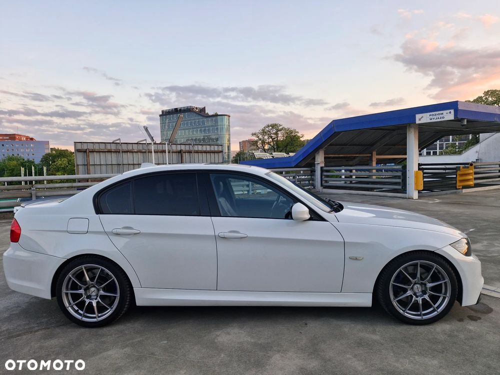BMW Seria 3 325d DPF - 13