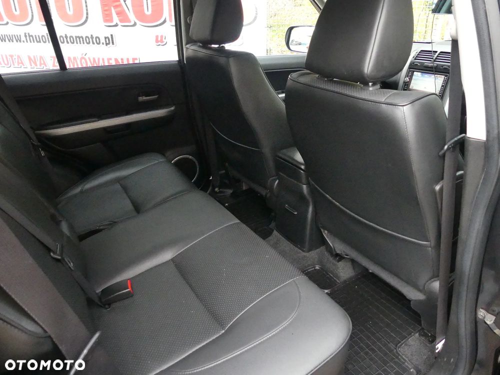Suzuki Grand Vitara 1.9 DDiS Comfort - 14