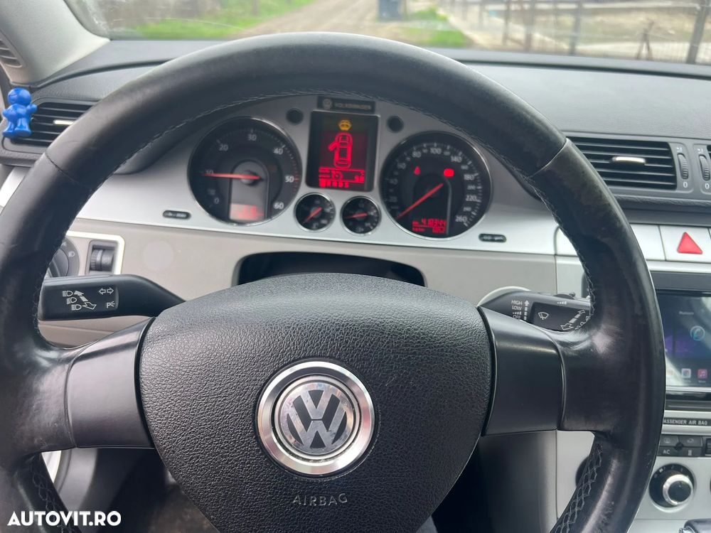 Volkswagen Passat Variant 2.0 TDI Comfortline DPF DSG - 3