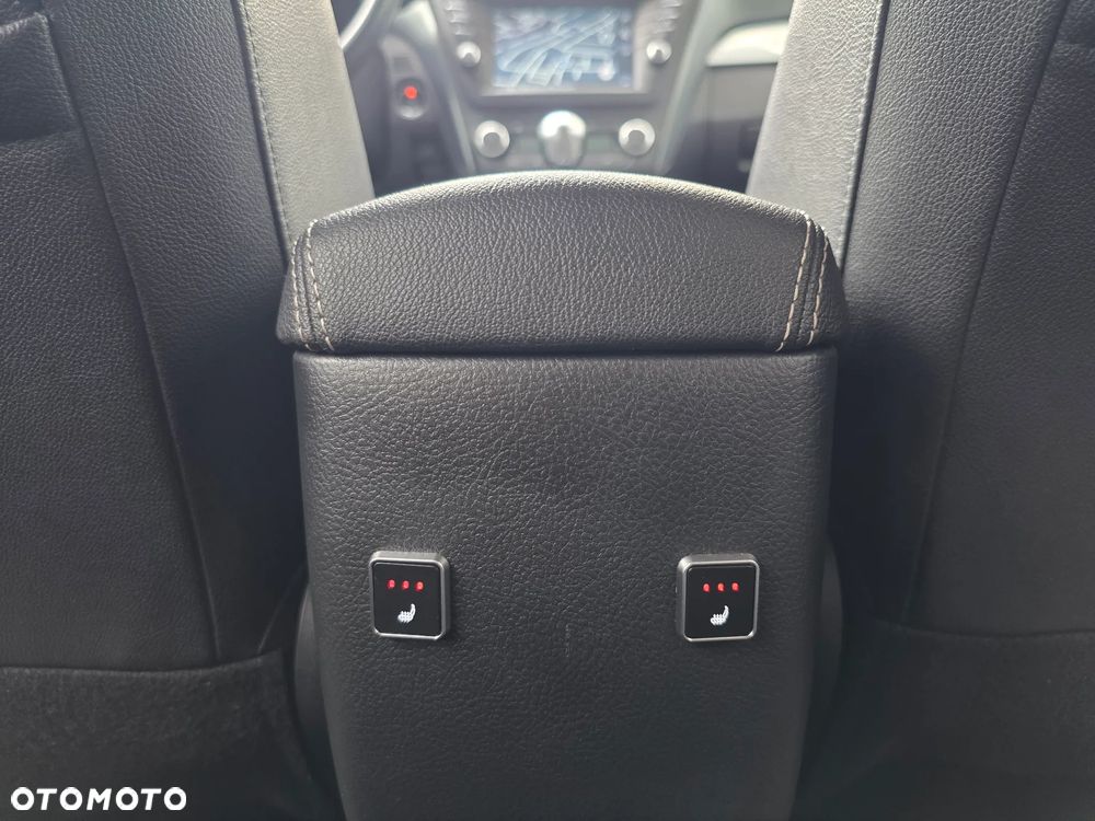 Toyota Avensis - 15