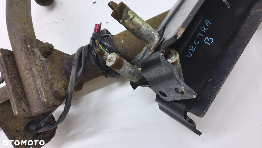 Opel Vectra B Sedan Hak Holowniczy - 8