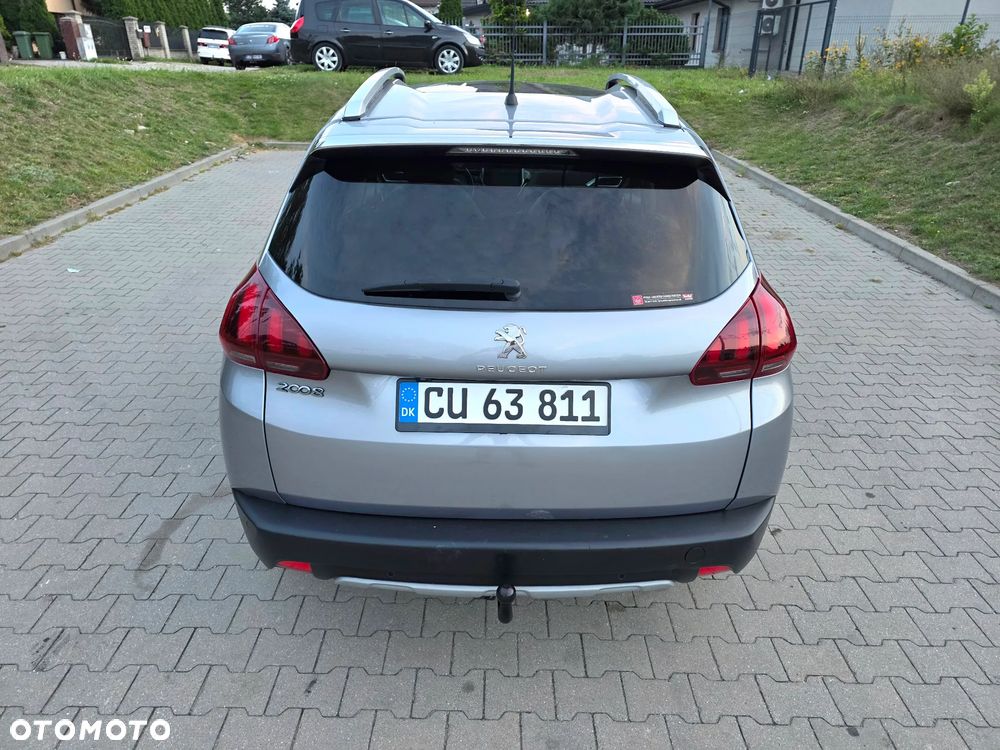 Peugeot 2008 - 12