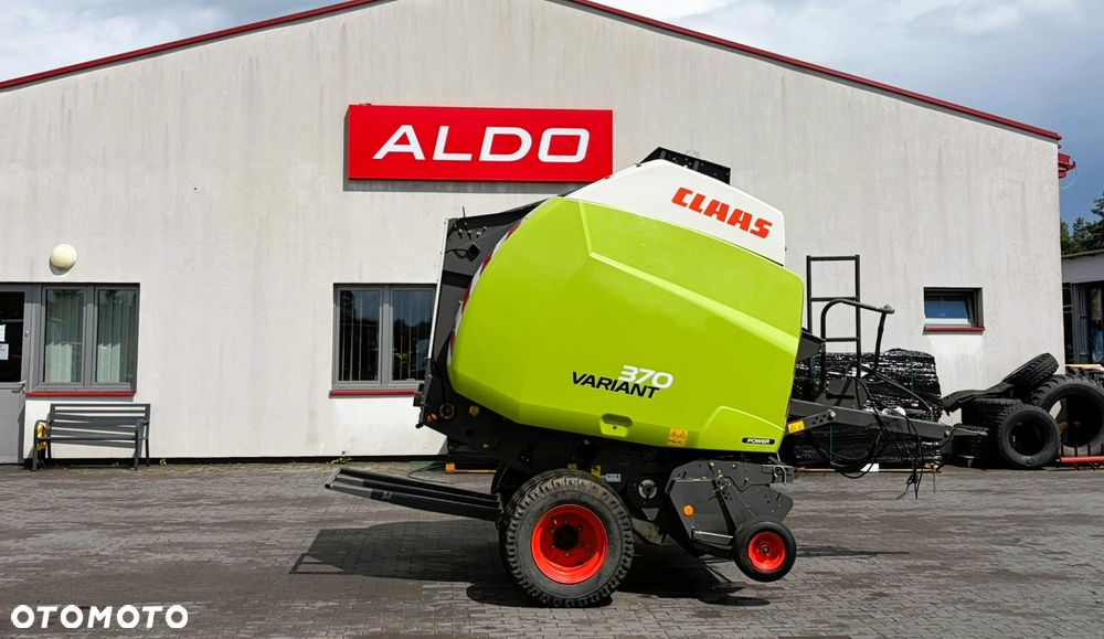 Claas Variant 370 - 8
