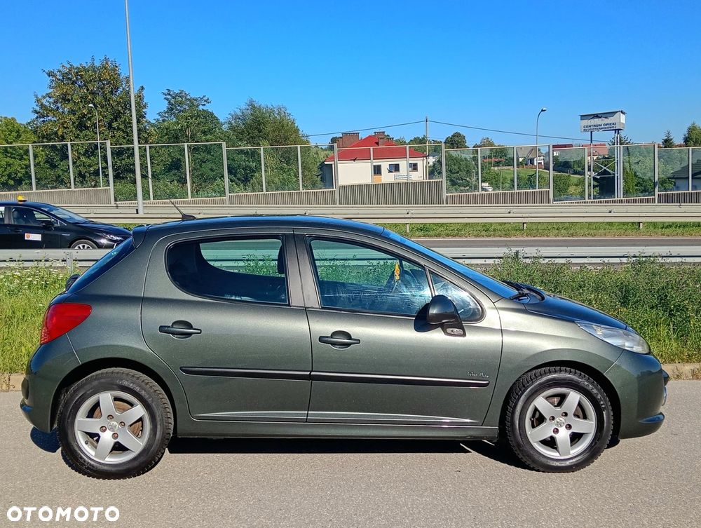 Peugeot 207 - 4