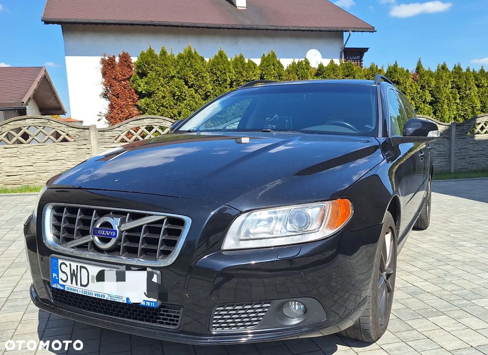 Volvo V70 D5 Momentum - 1