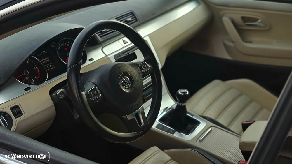 VW Passat CC - 6
