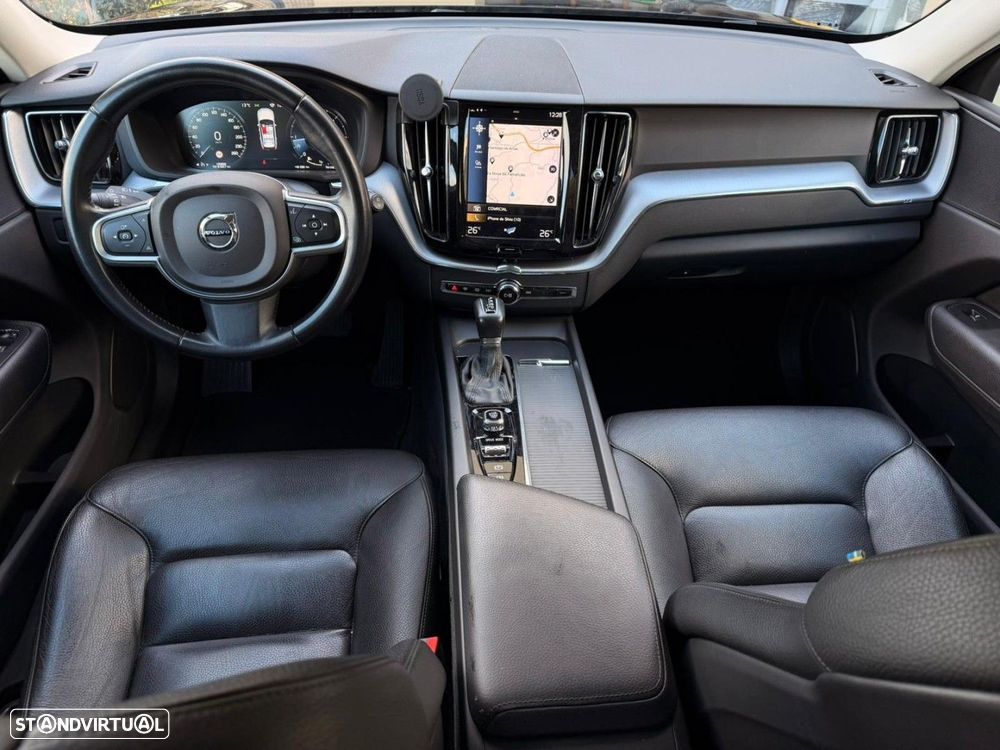 Volvo XC 60 2.0 D4 Inscription AWD Geartronic - 12