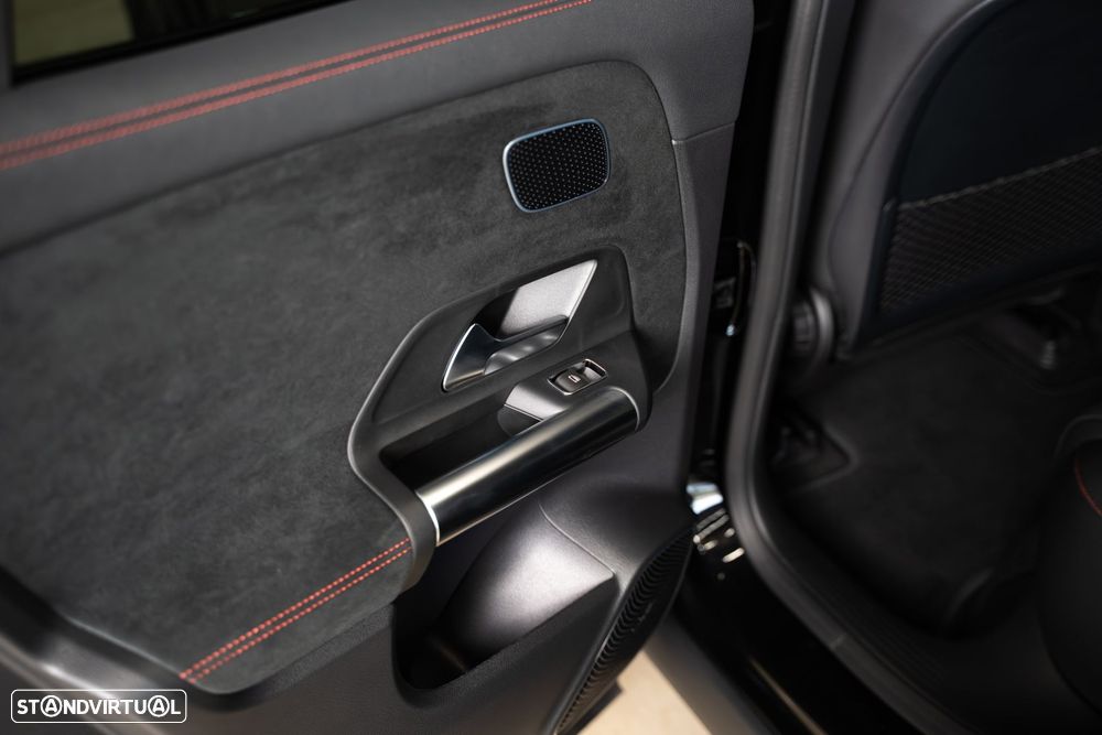 Mercedes-Benz EQA 250+ AMG Line - 41