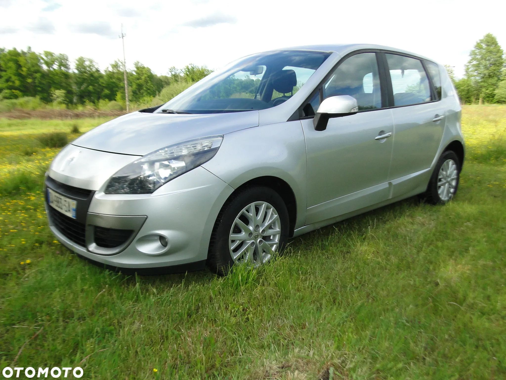 Renault Scenic 1.5dCi TomTom Edition - 1