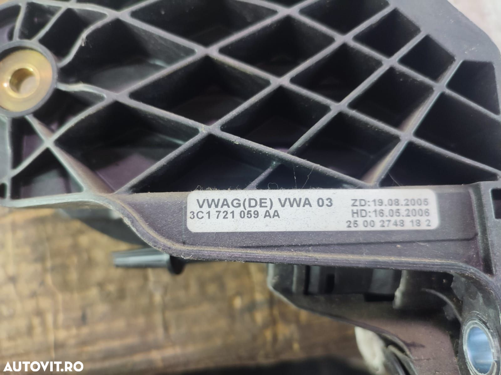 Suport pedala ambreiaj 3c1721059aa Volkswagen VW Golf 5 [2003 - 2009] - 3