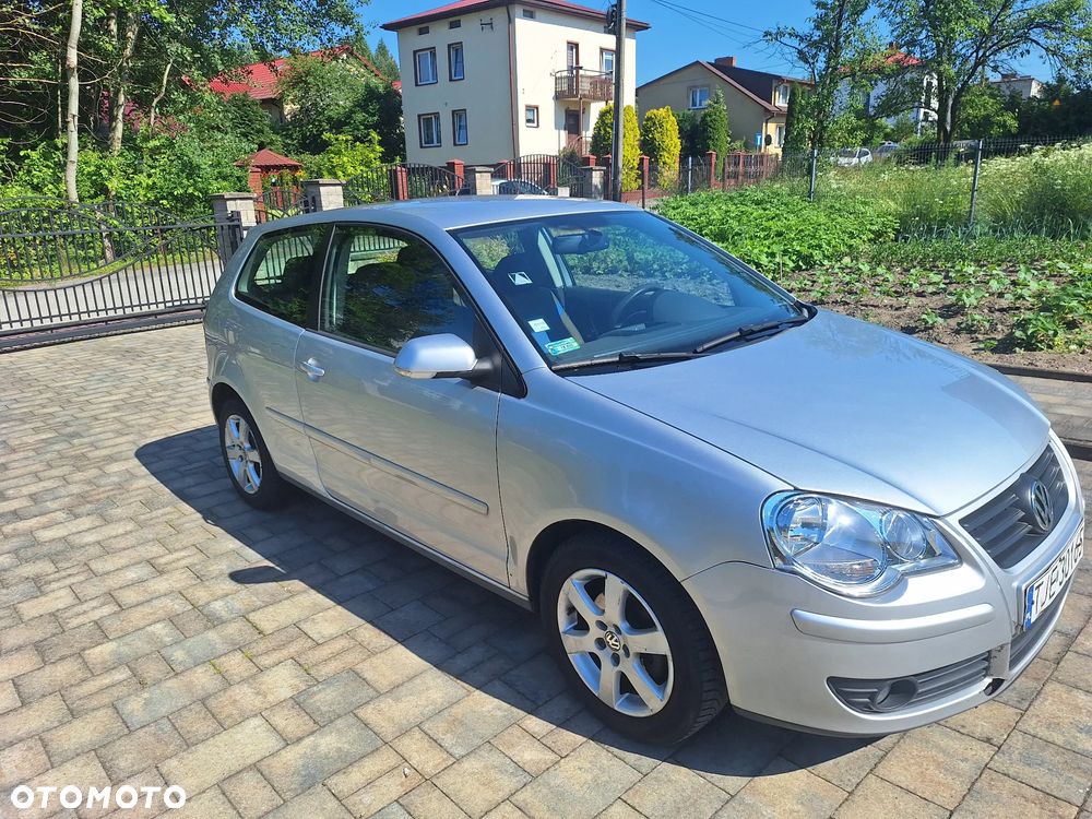 Volkswagen Polo 1.4 Trendline - 1