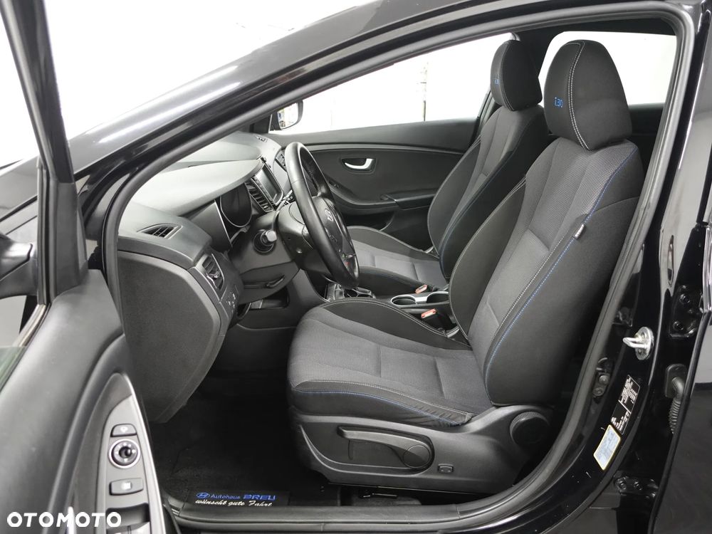 Hyundai i30 1.6 CRDI Passion - 19