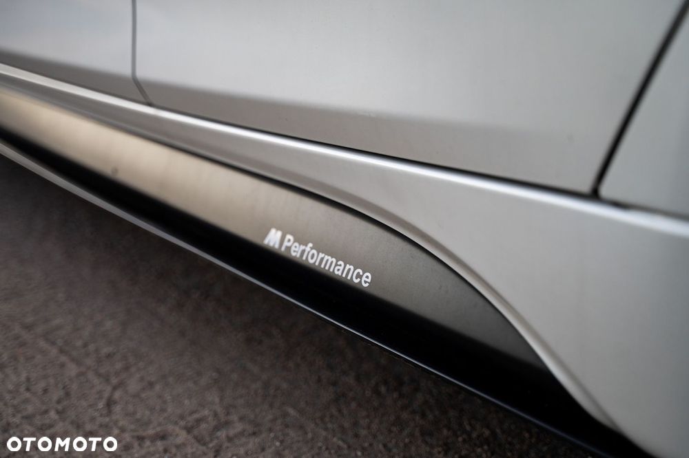 BMW Seria 3 335i Sport Line - 13
