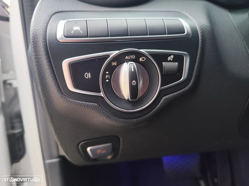 Mercedes-Benz C 300 de Avantgarde - 13