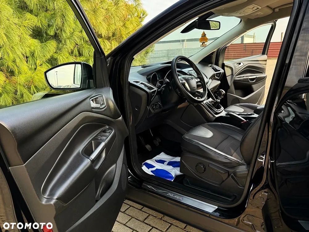 Ford Kuga 2.0 TDCi 2x4 Titanium - 21