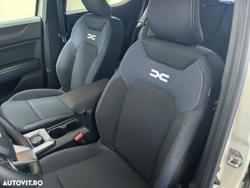 Dacia Duster TCe 130 4X4 MHEV Journey - 11